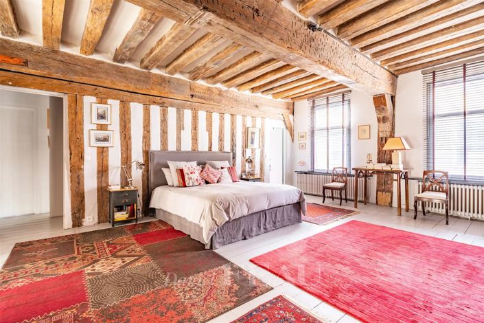 Image No.8-4 Bed House for sale