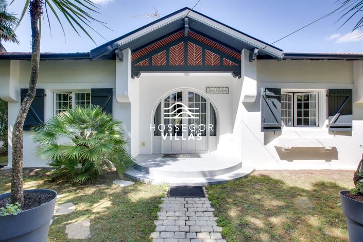 Image No.17-4 Bed House for sale