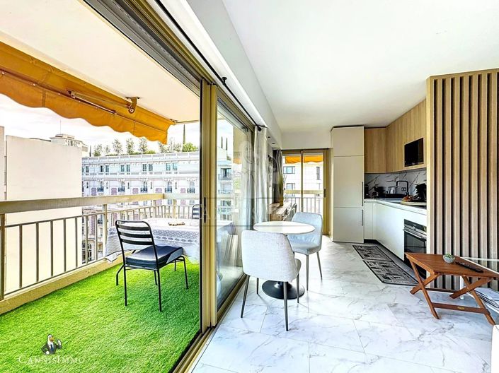 Image No.3-Appartement de 2 chambres à vendre à Cannes