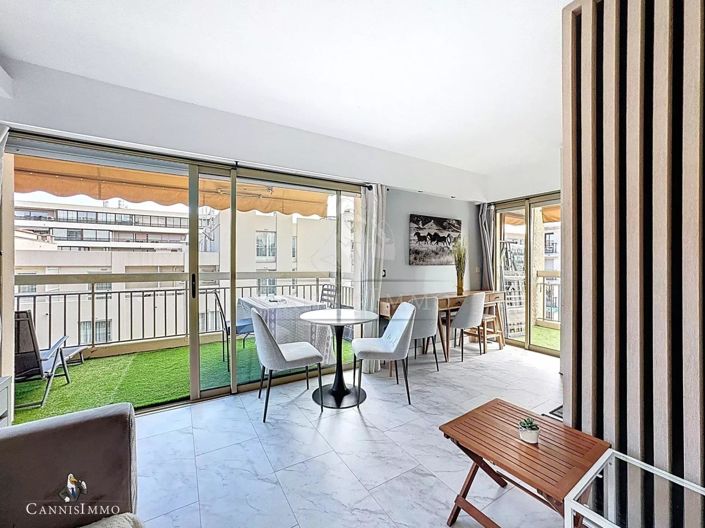 Image No.5-Appartement de 2 chambres à vendre à Cannes