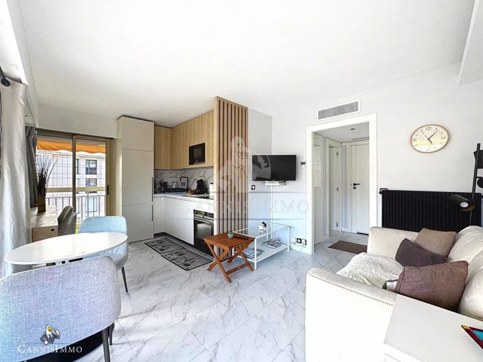 Image No.6-Appartement de 2 chambres à vendre à Cannes