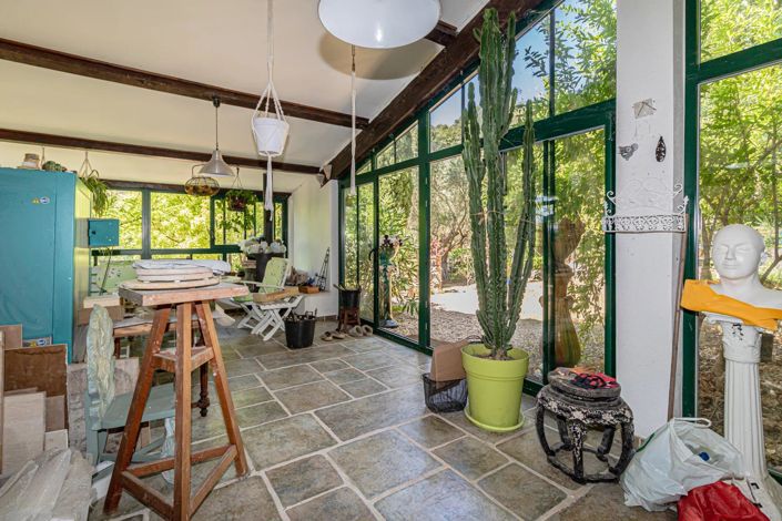 Image No.12-7 Bed House for sale