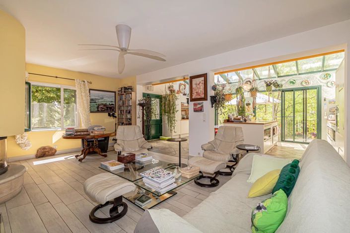 Image No.40-7 Bed House for sale