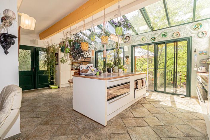 Image No.5-7 Bed House for sale