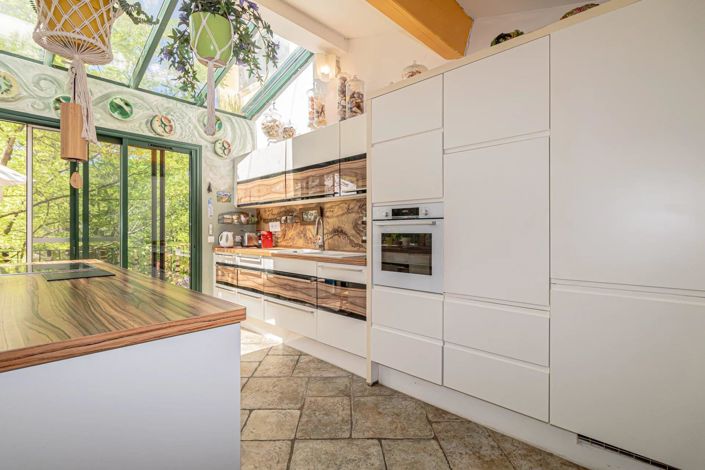 Image No.6-7 Bed House for sale