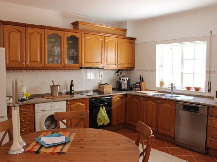 Image No.15-4 Bed House for sale