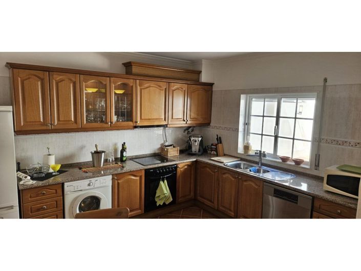 Image No.16-4 Bed House for sale