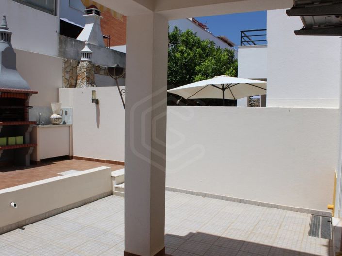 Image No.21-4 Bed House for sale