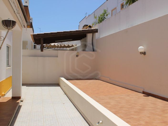 Image No.22-4 Bed House for sale