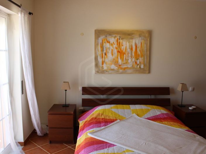Image No.25-4 Bed House for sale