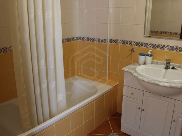 Image No.27-4 Bed House for sale