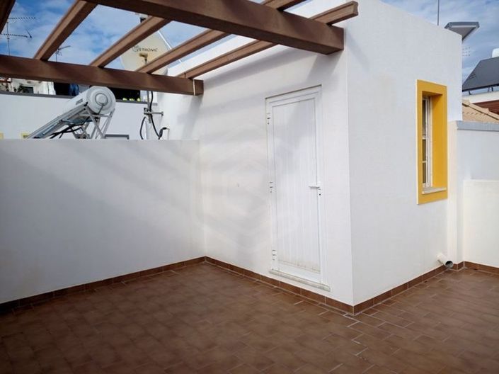 Image No.40-4 Bed House for sale