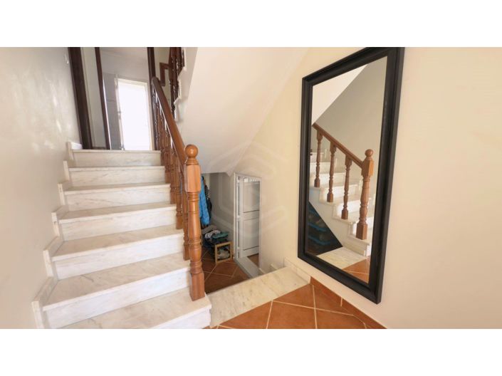 Image No.5-4 Bed House for sale
