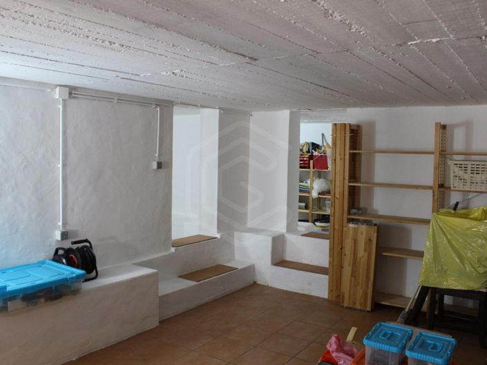 Image No.54-4 Bed House for sale