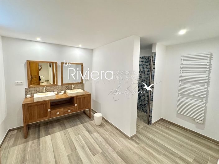 Image No.27-4 Bed House for sale