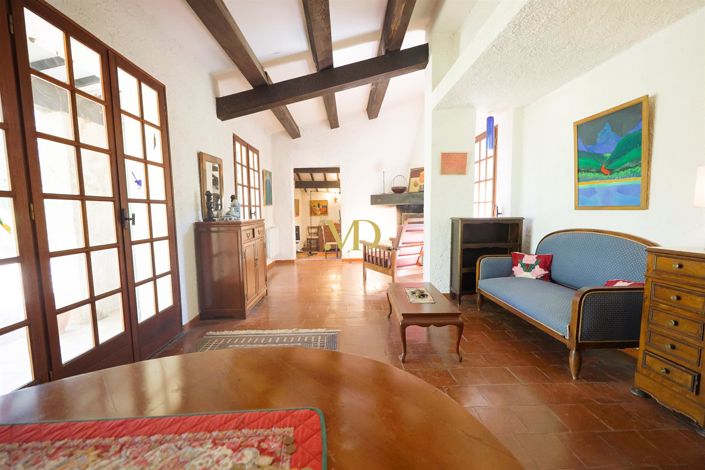 Image No.18-4 Bed House for sale