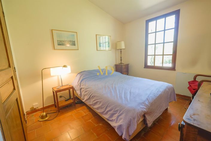 Image No.21-4 Bed House for sale