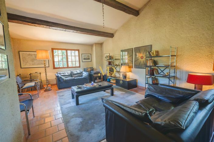 Image No.27-4 Bed House for sale