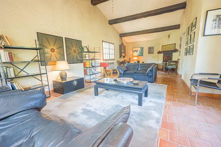 Image No.28-4 Bed House for sale