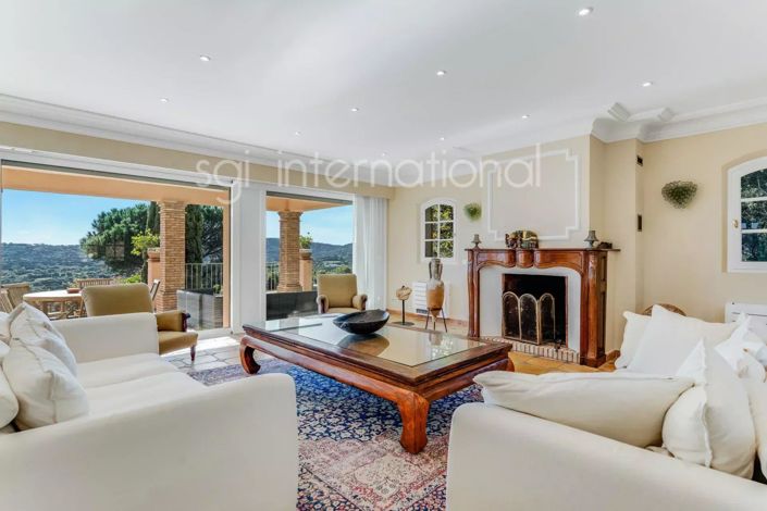 Image No.9-6 Bed House for sale