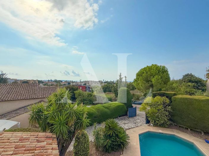 Image No.2-5 Bed House for sale