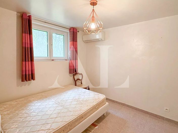 Image No.7-5 Bed House for sale