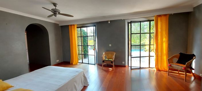 Image No.17-4 Bed House for sale