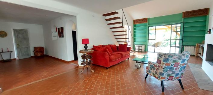 Image No.22-4 Bed House for sale