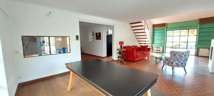 Image No.24-4 Bed House for sale