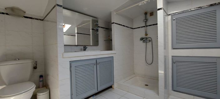 Image No.30-4 Bed House for sale