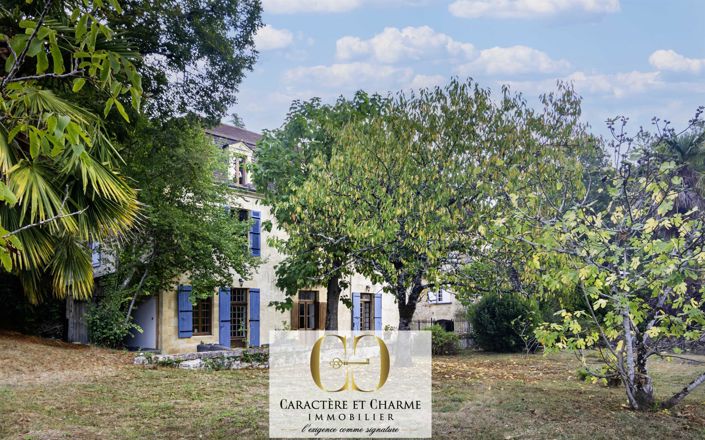 Image No.1-5 Bed House for sale