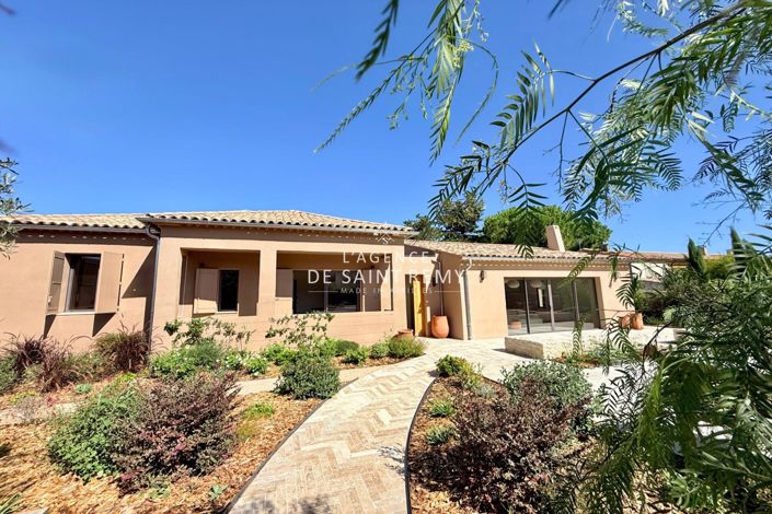 Image No.1-4 Bed House for sale