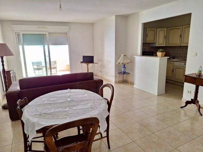 Image No.5-Apartment for sale