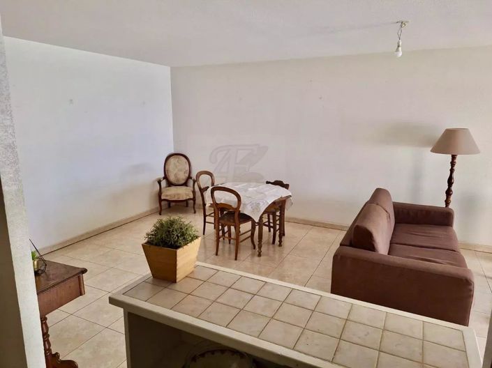 Image No.6-Apartment for sale