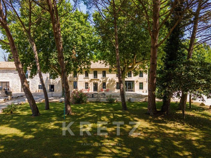 Image No.15-6 Bed Property for sale