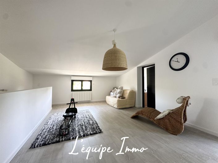 Image No.10-4 Bed House for sale