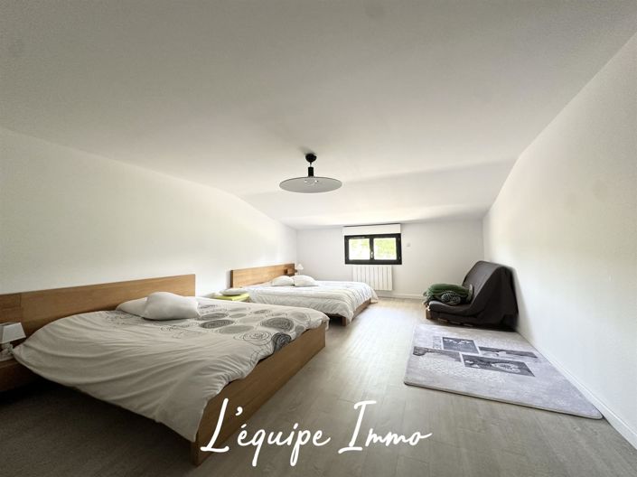 Image No.12-4 Bed House for sale