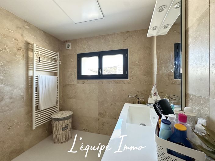 Image No.7-4 Bed House for sale