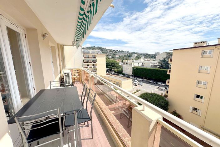 Image No.4-Appartement de 2 chambres à vendre à Cannes