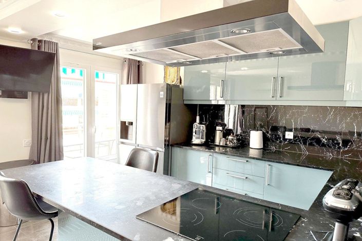 Image No.5-Appartement de 2 chambres à vendre à Cannes