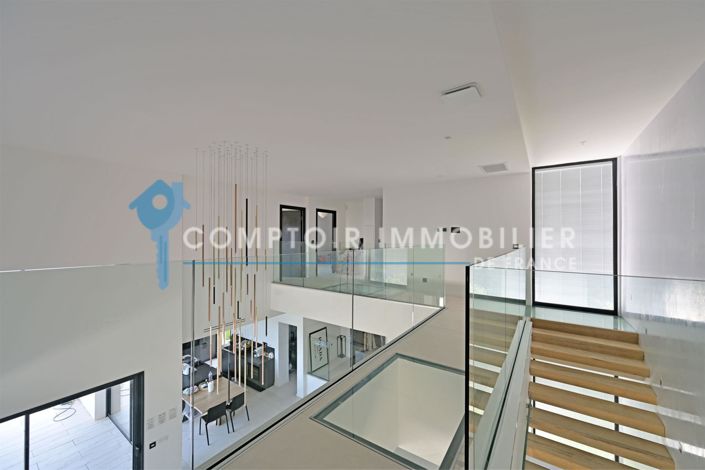 Image No.4-5 Bed House for sale