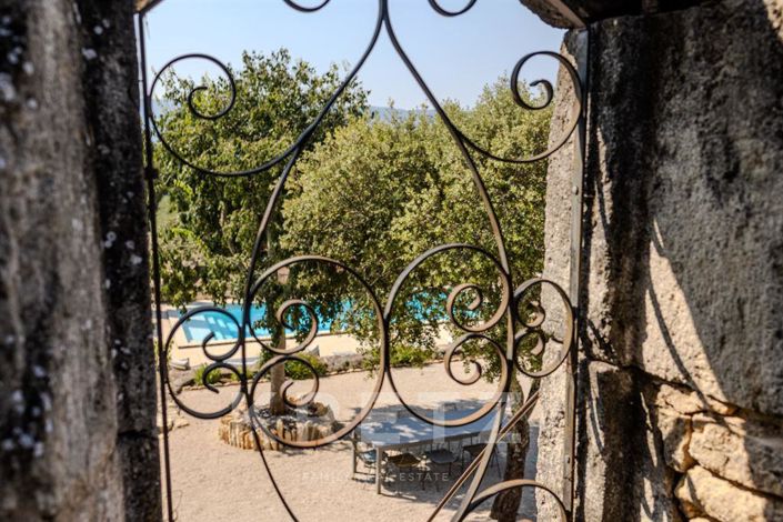 Image No.17-5 Bed House for sale