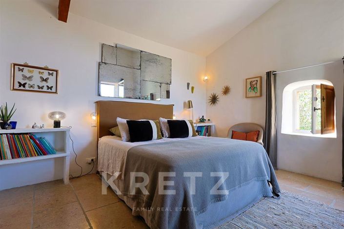 Image No.20-5 Bed House for sale