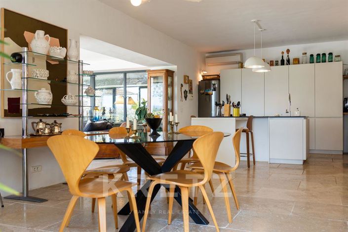 Image No.9-5 Bed House for sale