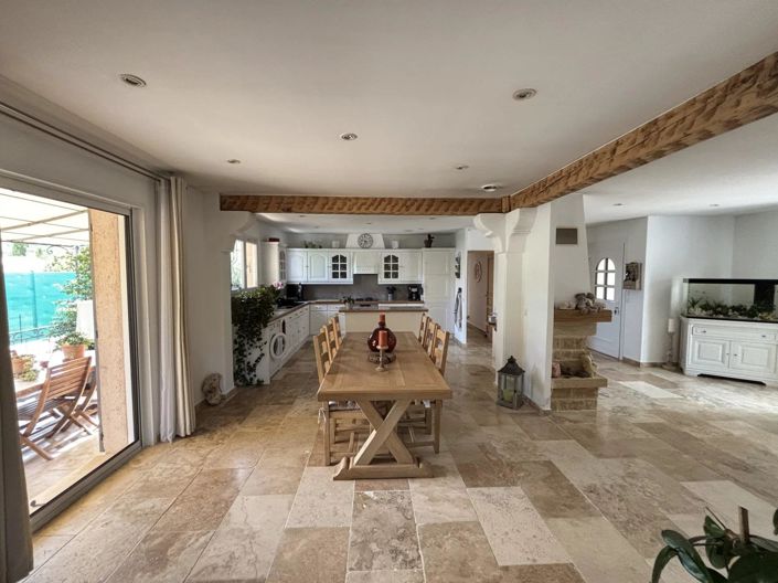 Image No.14-3 Bed House for sale