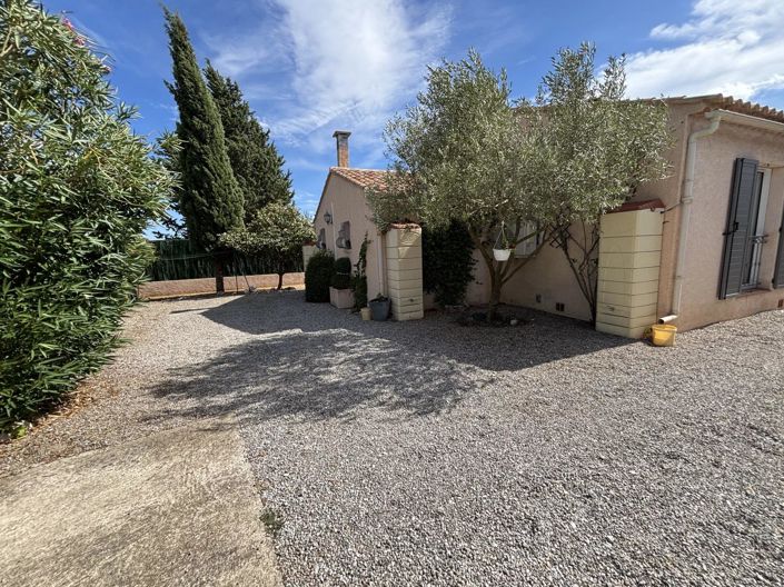 Image No.15-3 Bed House for sale