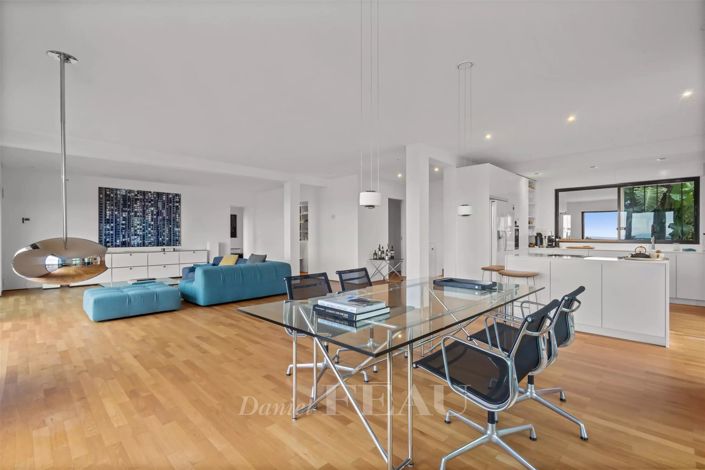 Image No.9-4 Bed House for sale