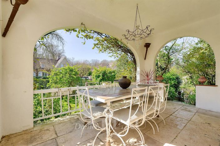 Image No.6-5 Bed House for sale