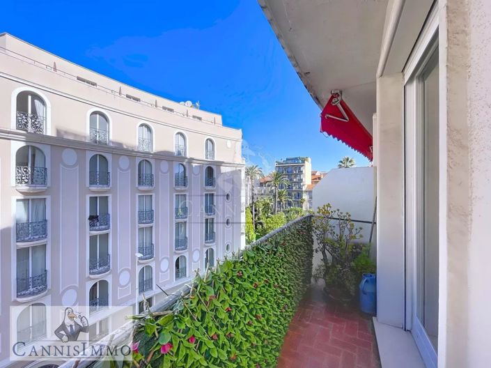 Image No.1-Appartement de 2 chambres à vendre à Cannes