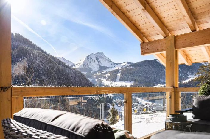 Image No.10-6 Bed House for sale